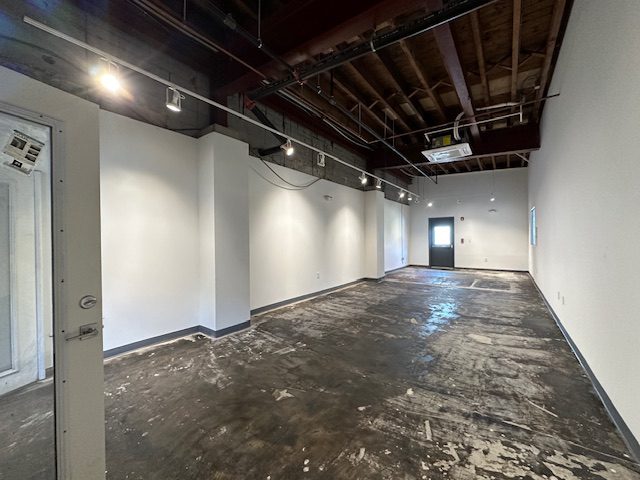 2424 Studios - Frankford Works New Unit Available on the first floor!